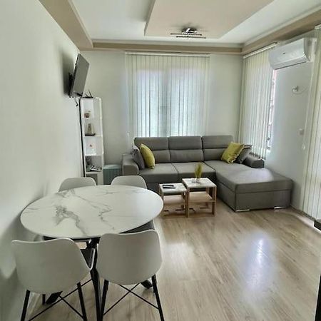 Breeze Apartment Burgas Exteriör bild