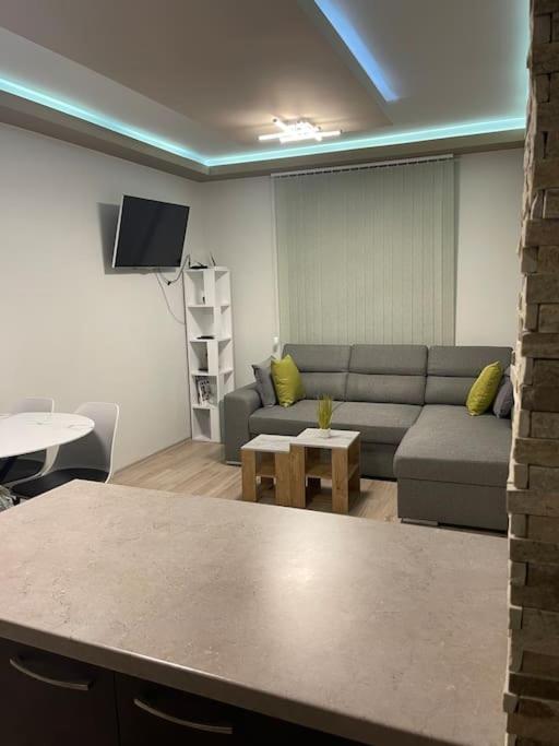 Breeze Apartment Burgas Exteriör bild